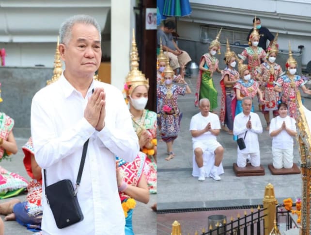 Richard Low spent S$3,900 on 52 dancers to thank Four-Faced Buddha in Thailand for answering his prayers